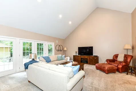 7620 Dean Road Indianapolis IN 46240
