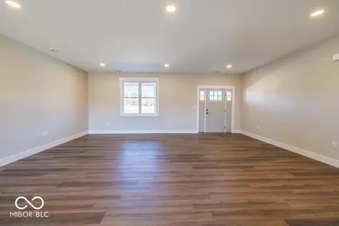106 Pin Oak Road Spencer IN 47460