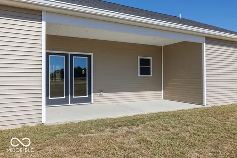 106 Pin Oak Road Spencer IN 47460