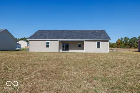 106 Pin Oak Road Spencer IN 47460