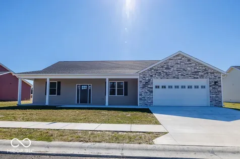 106 Pin Oak Road Spencer IN 47460