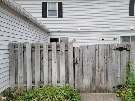 6068 Wingedfoot Court Indianapolis IN 46254