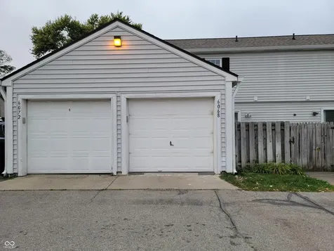 6068 Wingedfoot Court Indianapolis IN 46254