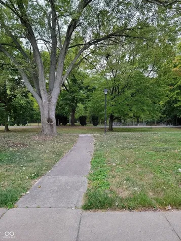 6068 Wingedfoot Court Indianapolis IN 46254