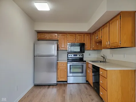 6068 Wingedfoot Court Indianapolis IN 46254