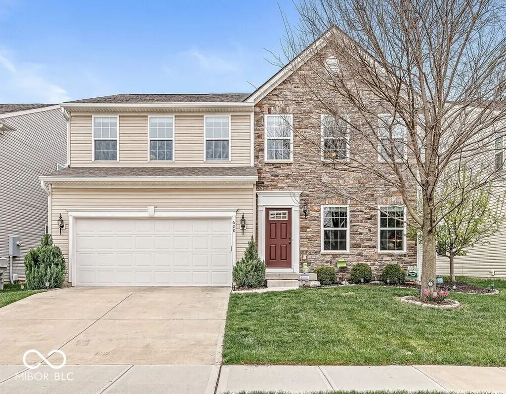 628 Reunion Lane Greenwood IN 46143
