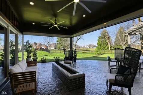 11710 Cold Creek Court Zionsville IN 46077