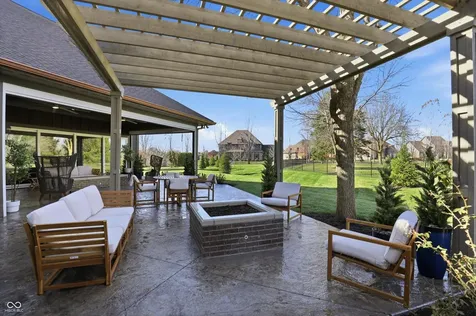 11710 Cold Creek Court Zionsville IN 46077