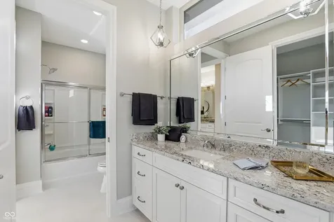 11710 Cold Creek Court Zionsville IN 46077