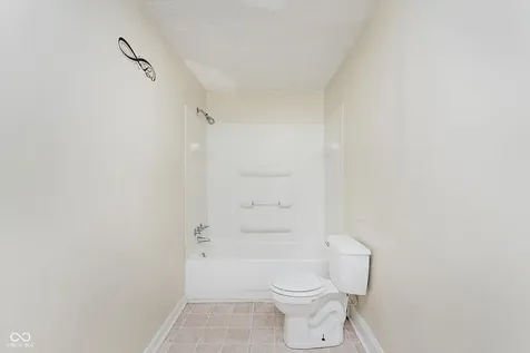 415 W 39th Street Indianapolis IN 46208