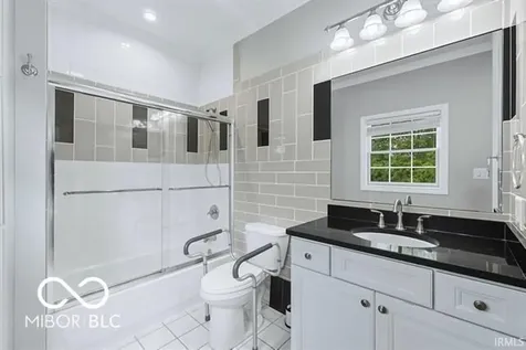7105 W Saint Andrews Avenue Yorktown IN 47396