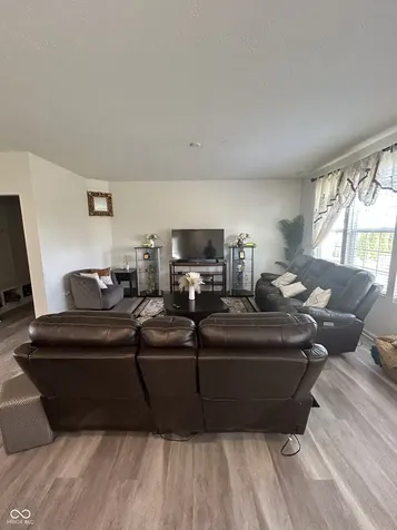 4557 Timberline Trail Whitestown IN 46075