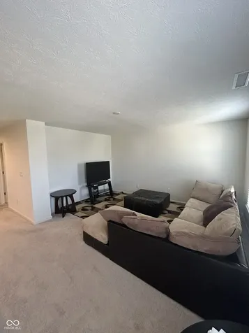 4557 Timberline Trail Whitestown IN 46075