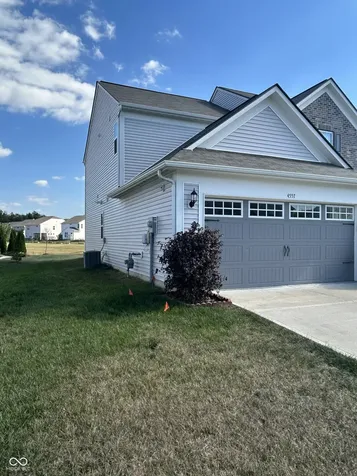 4557 Timberline Trail Whitestown IN 46075