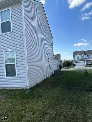 4557 Timberline Trail Whitestown IN 46075