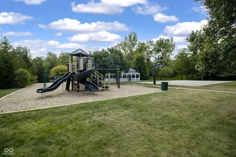 13562 Creekridge Lane Fishers IN 46055