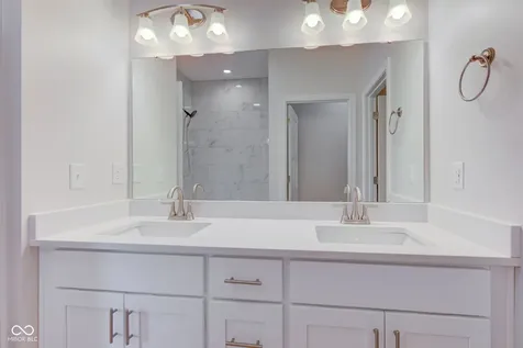 9182 Mulligan Court Elwood IN 46036