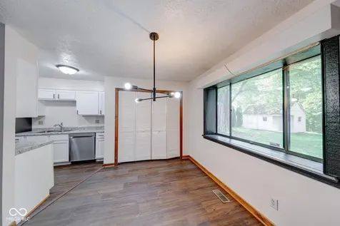 910 Summitcrest Drive Indianapolis IN 46241