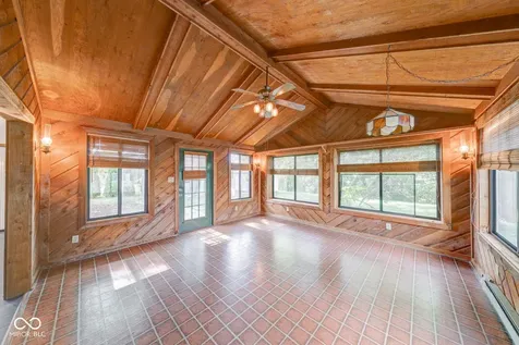 910 Summitcrest Drive Indianapolis IN 46241