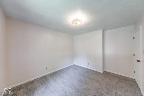 910 Summitcrest Drive Indianapolis IN 46241