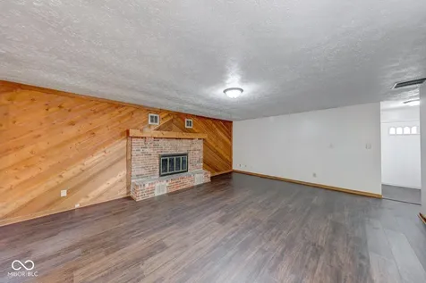 910 Summitcrest Drive Indianapolis IN 46241