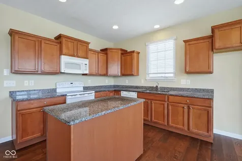 16031 Lambrusco Way Fishers IN 46037