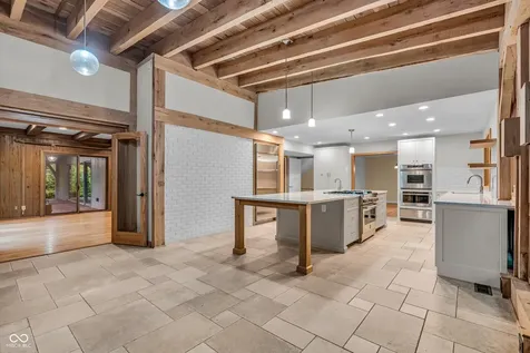 6047 Brokenhurst Road Indianapolis IN 46220