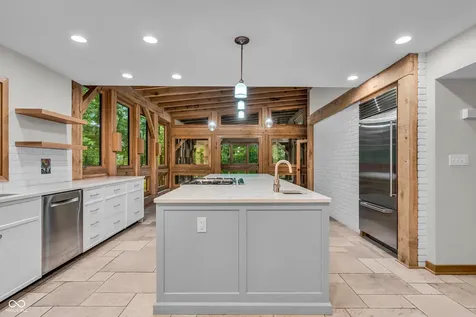 6047 Brokenhurst Road Indianapolis IN 46220