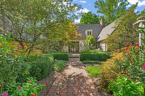 6047 Brokenhurst Road Indianapolis IN 46220