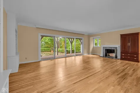 6047 Brokenhurst Road Indianapolis IN 46220