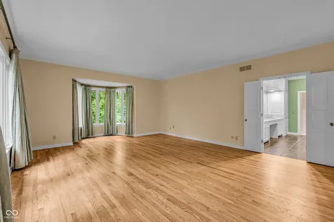 6047 Brokenhurst Road Indianapolis IN 46220