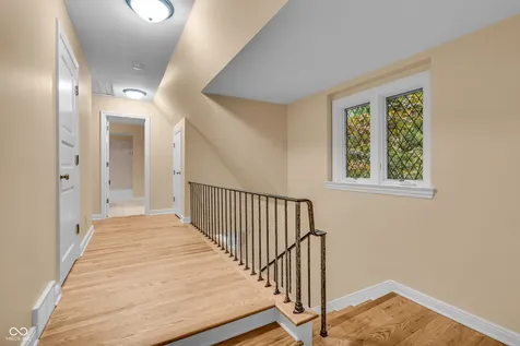6047 Brokenhurst Road Indianapolis IN 46220
