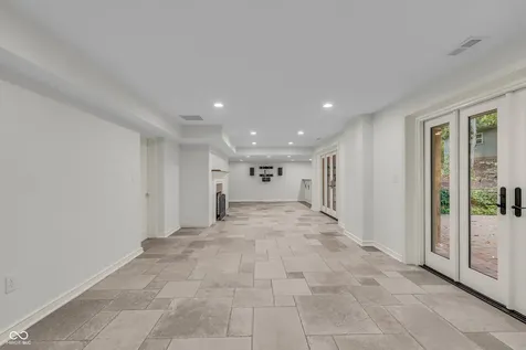6047 Brokenhurst Road Indianapolis IN 46220