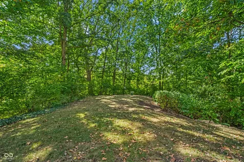 6047 Brokenhurst Road Indianapolis IN 46220