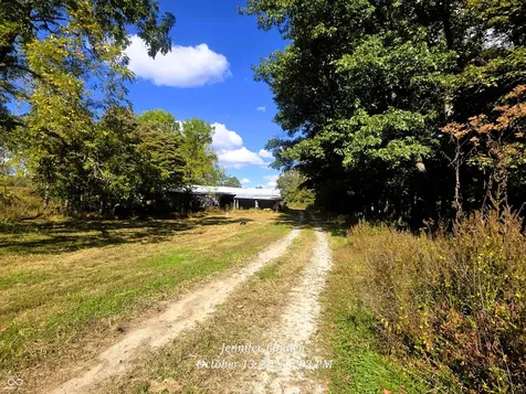 11182 S County Road 280 W Westport IN 47283