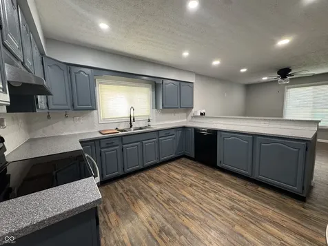 307 W Pierce Street Whitestown IN 46075
