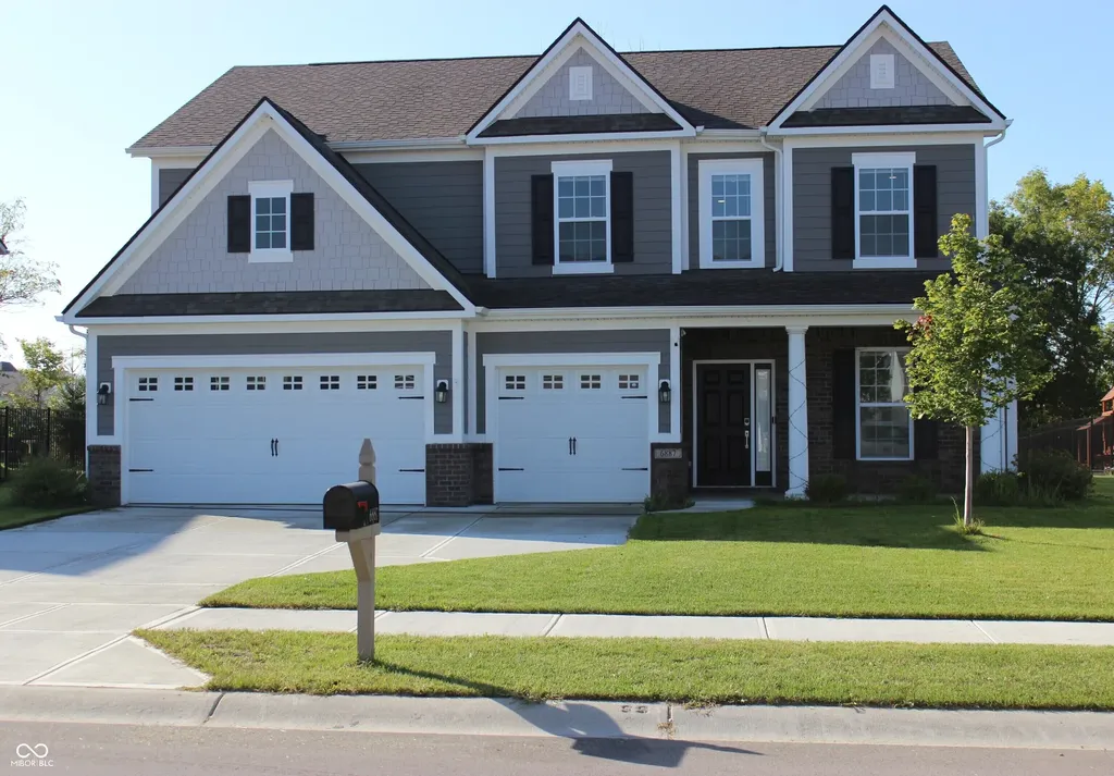 6887 Pine Vail Boulevard Mccordsville IN 46055