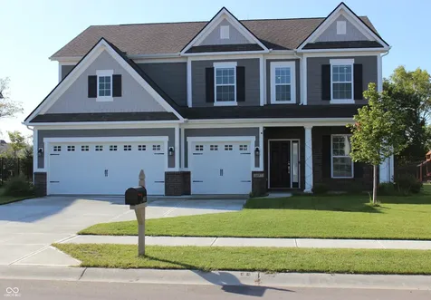 6887 Pine Vail Boulevard Mccordsville IN 46055