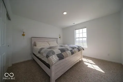 6887 Pine Vail Boulevard Mccordsville IN 46055