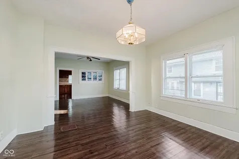 1043 W 37th Street Indianapolis IN 46208