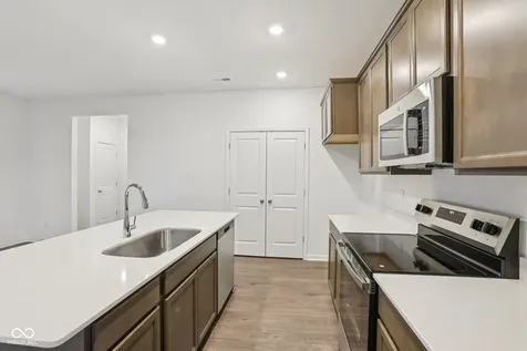 9299 Loyola Way Plainfield IN 46168