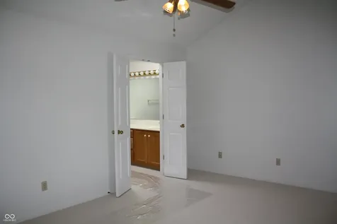10720 Midnight Drive Indianapolis IN 46239