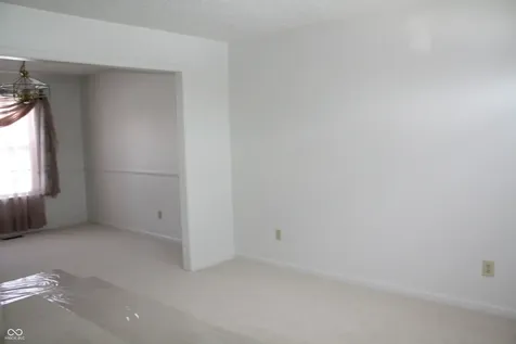 10720 Midnight Drive Indianapolis IN 46239