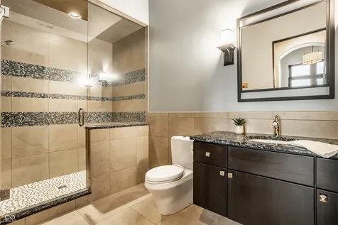 2075 S 950 E Zionsville IN 46077