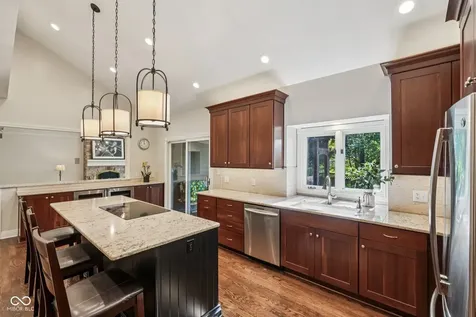 1985 Mulsanne Drive Zionsville IN 46077