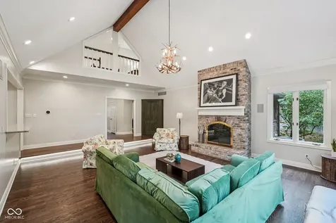 1985 Mulsanne Drive Zionsville IN 46077