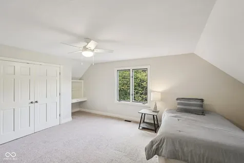 1985 Mulsanne Drive Zionsville IN 46077