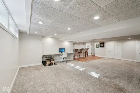 1985 Mulsanne Drive Zionsville IN 46077