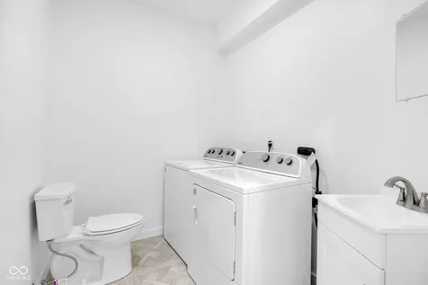 822 Villa Avenue Indianapolis IN 46203