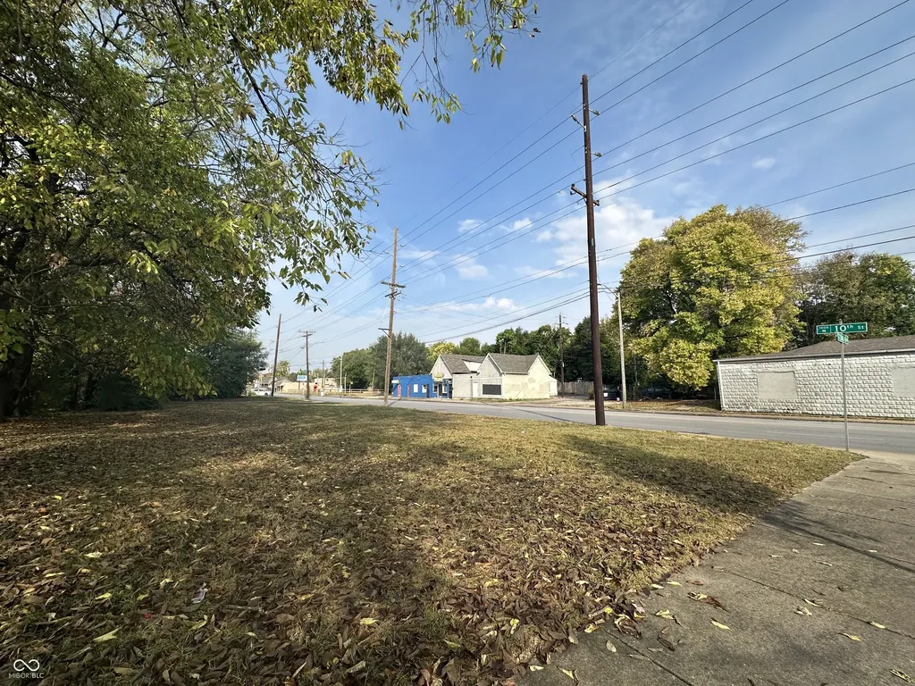 974 N Sheffield Avenue Indianapolis IN 46222